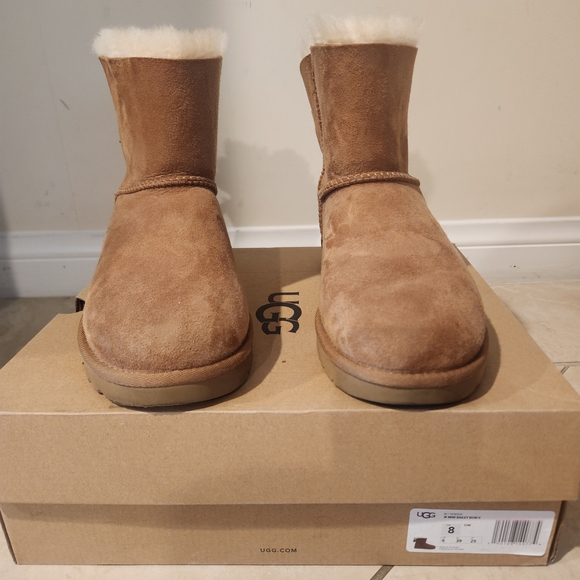 UGG Mini Bailey Bow II Woman Size 8 - Picture 3 of 4